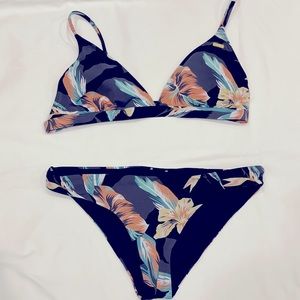 EUC ROXY Bikini.